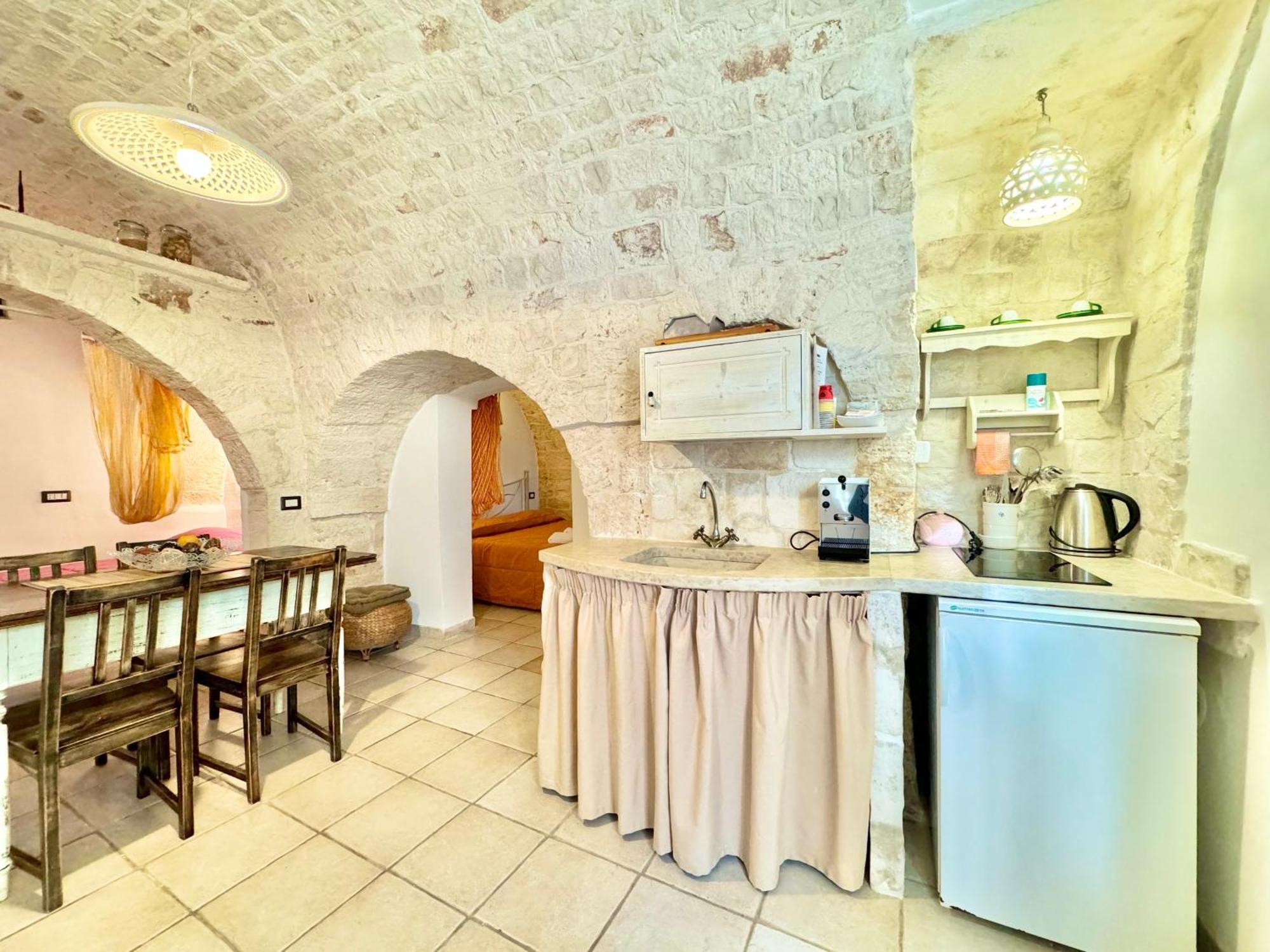 Вилла Trulli Moon Альберобелло Экстерьер фото