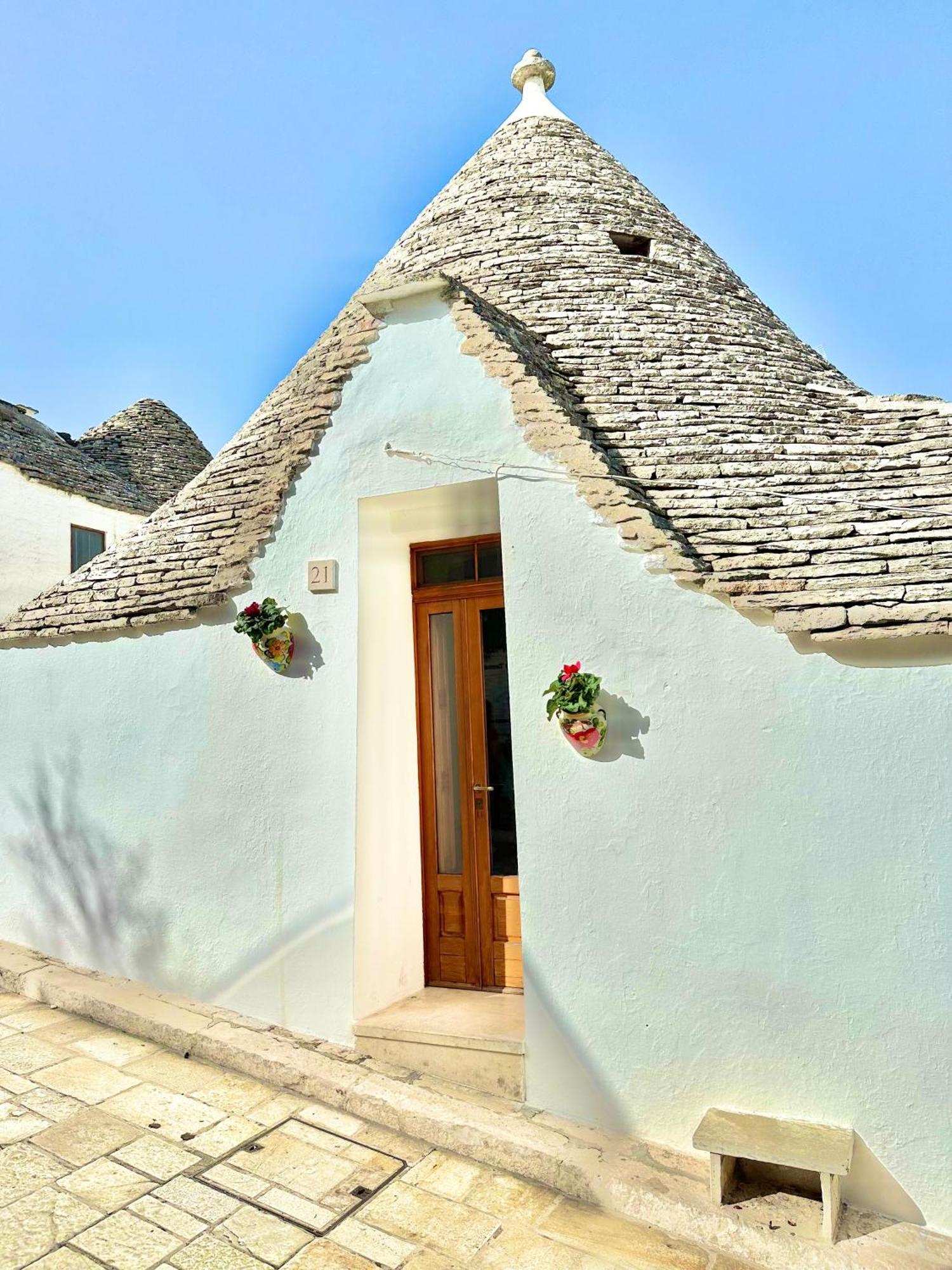 Вилла Trulli Moon Альберобелло Экстерьер фото